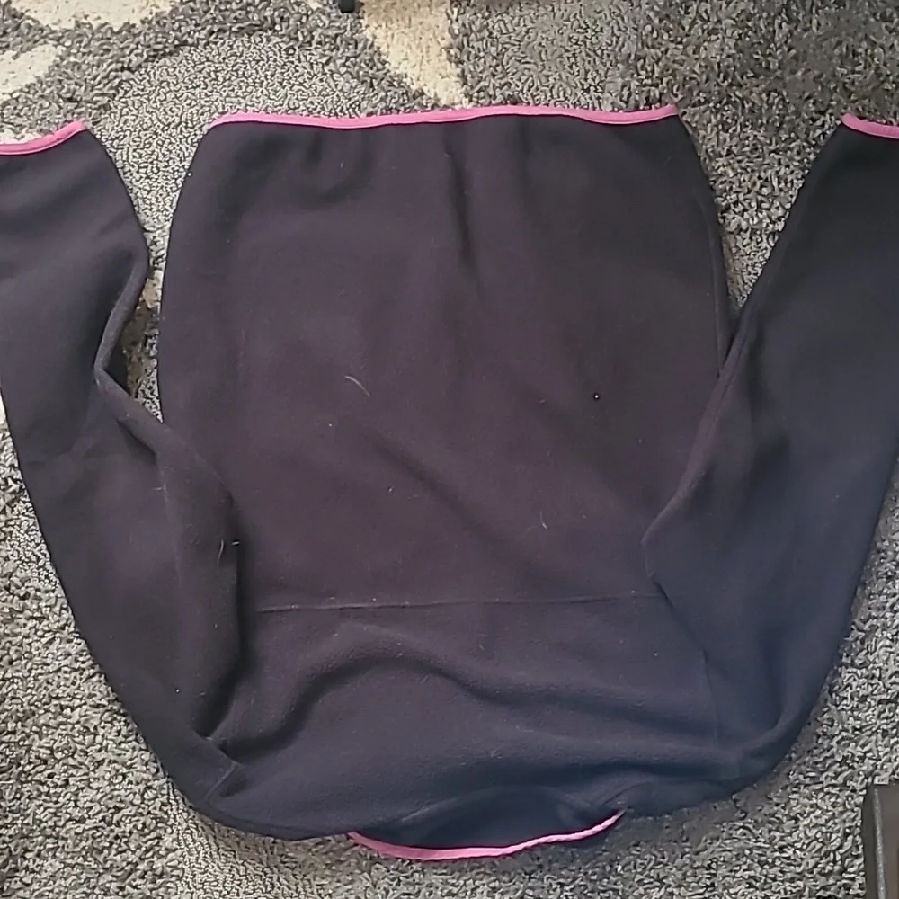 Patagonia large women's synchilla pullover snap black purple 💜 - Picture 5 of 9